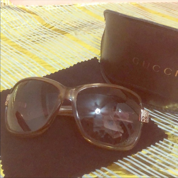 🔥1 DAY SALE ONLY 🔥 Gucci Sunnies 🔥 - Picture 4 of 4